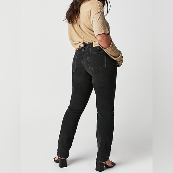 NWT Free People Curvy Siren Low Rise Straight Jeans - Picture 2 of 8